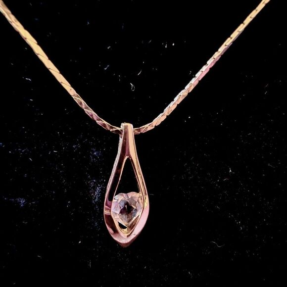 Vtg Clear Inlaid Heart Shaped Crystal Necklace - Picture 2 of 3